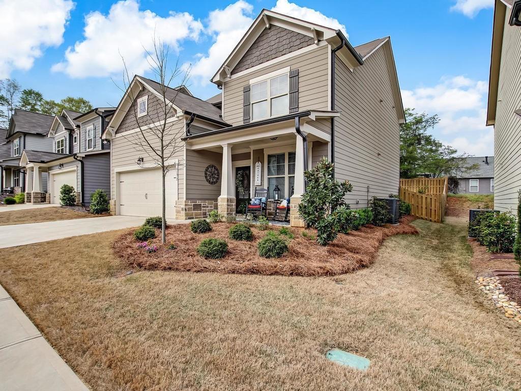 6132 Stella Light Dr., Flowery Branch, GA 30542