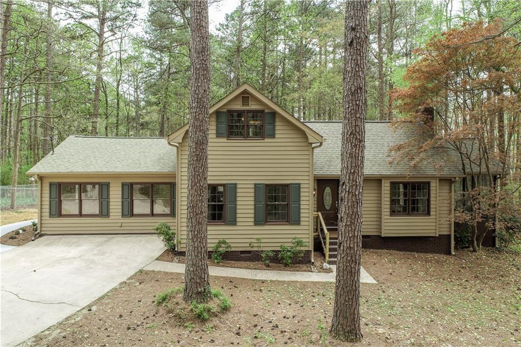 679 Whitehead Rd., Sugar Hill, GA 30518