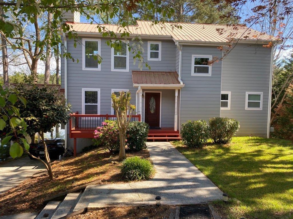 796 Lake Dr., Snellville, GA 30039
