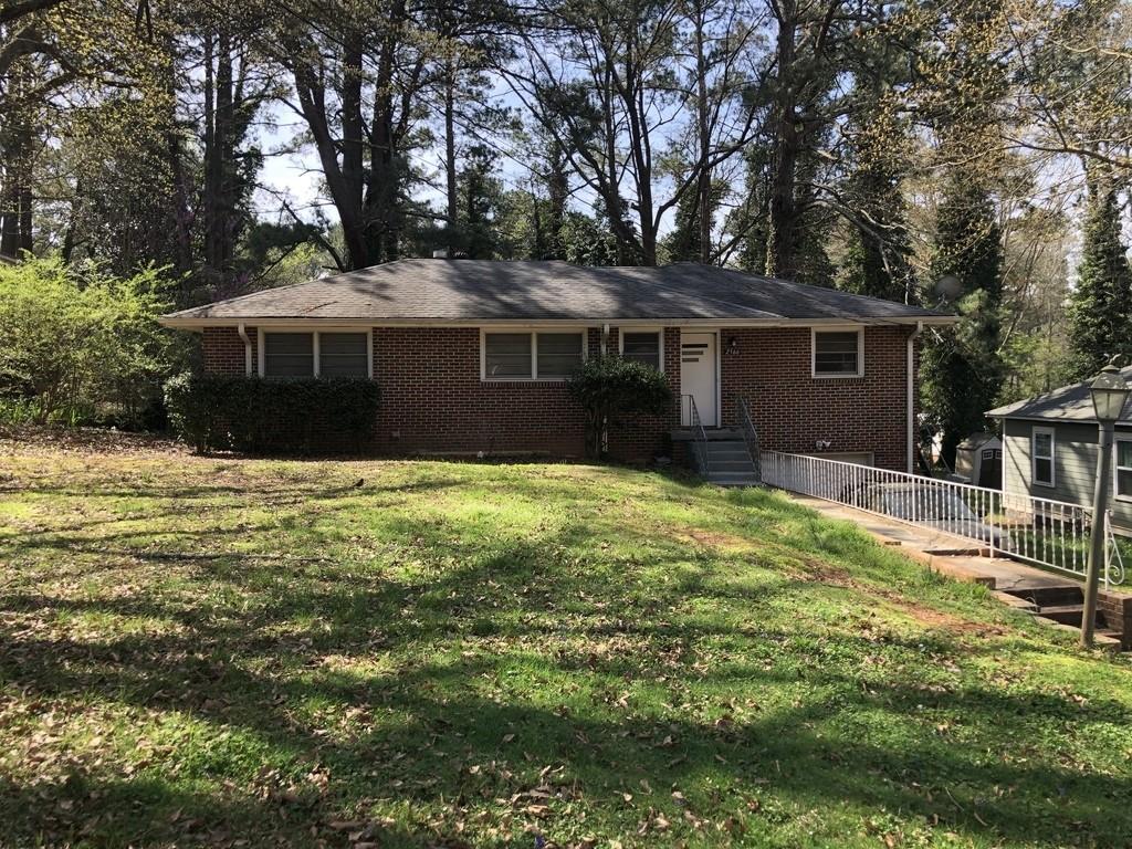 2566 Dewey Ave., Atlanta, GA 30344