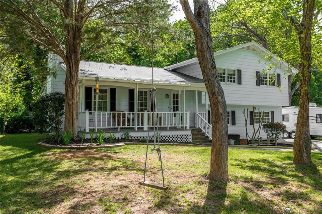 3390 Castille Dr., Snellville, GA 30039