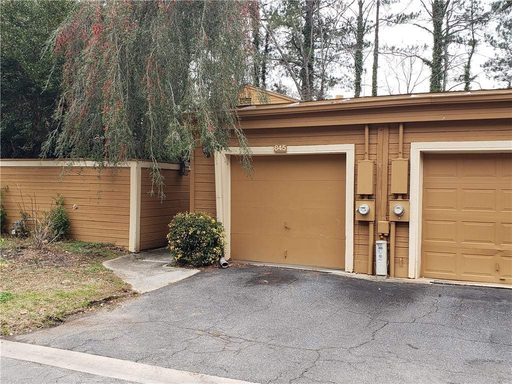 845 Lake Hollow Blvd., Marietta, GA 30064