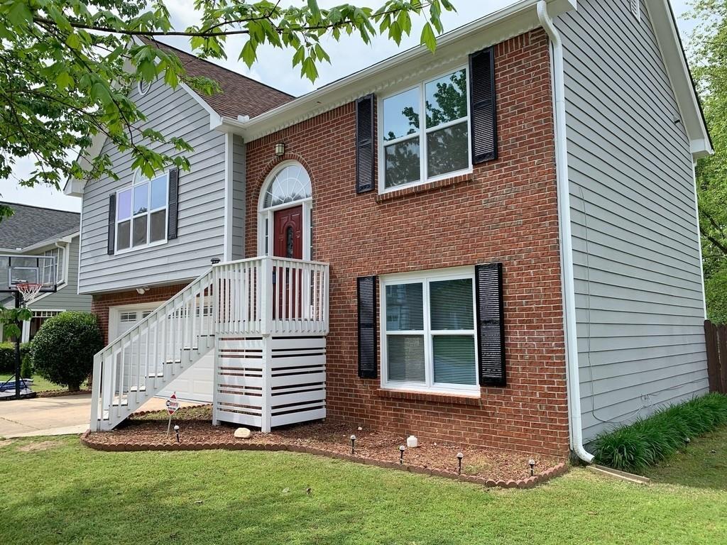 1095 Eagle Pointe Dr., Lawrenceville, GA 30044