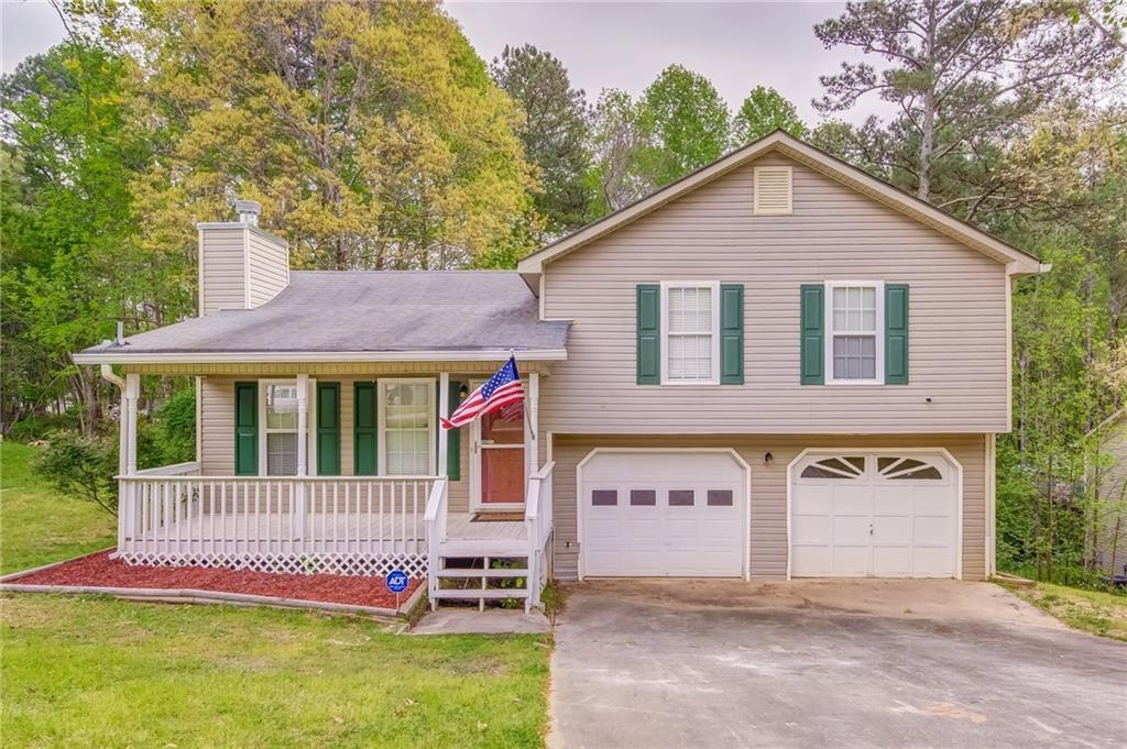 3949 Edgebrook Dr., Flowery Branch, GA 30542