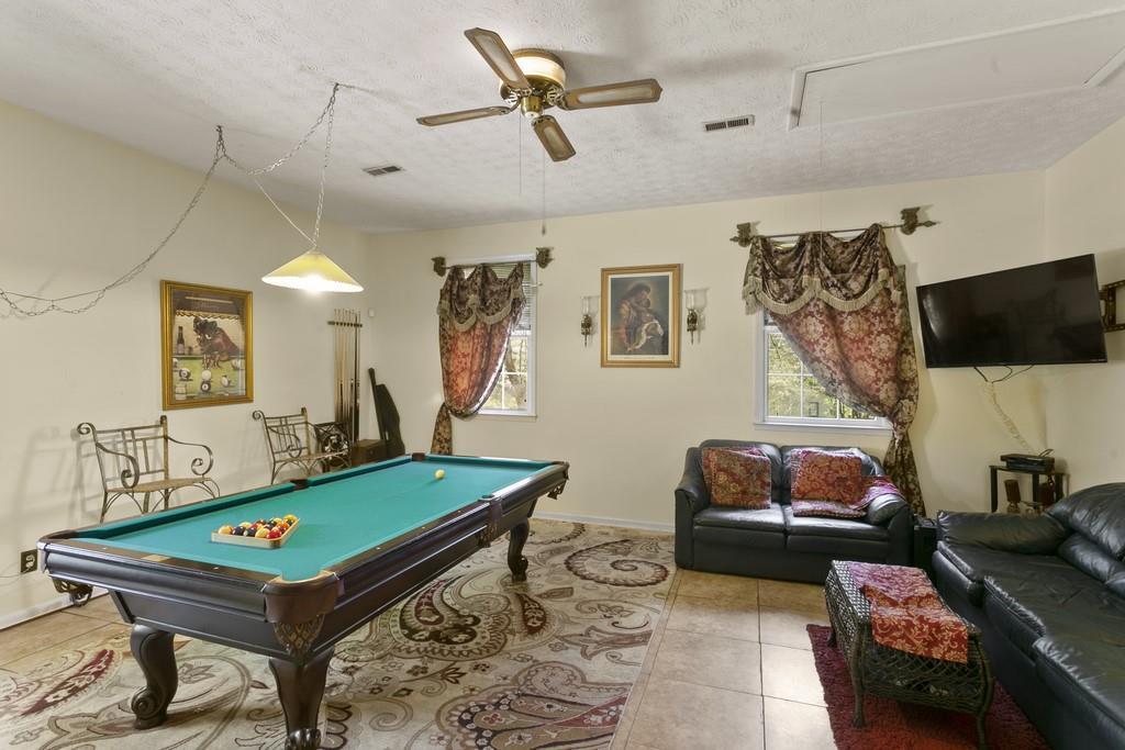 711 Bralorne Dr., Stone Mountain, GA 30087