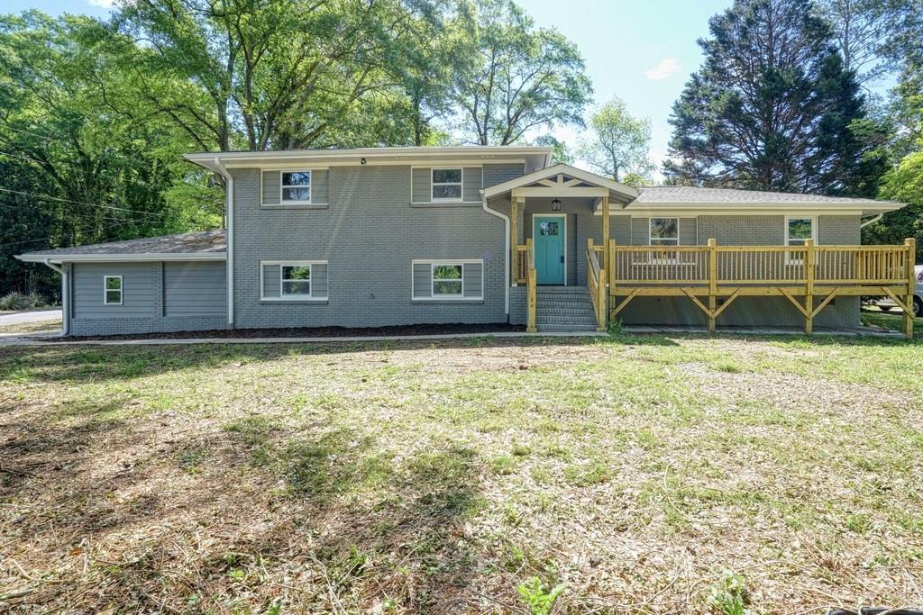 2557 Lake Capri Dr., Conyers, GA 30012