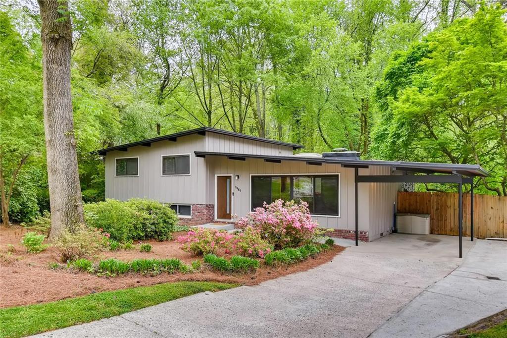 3487 Summitridge Dr., Atlanta, GA 30340
