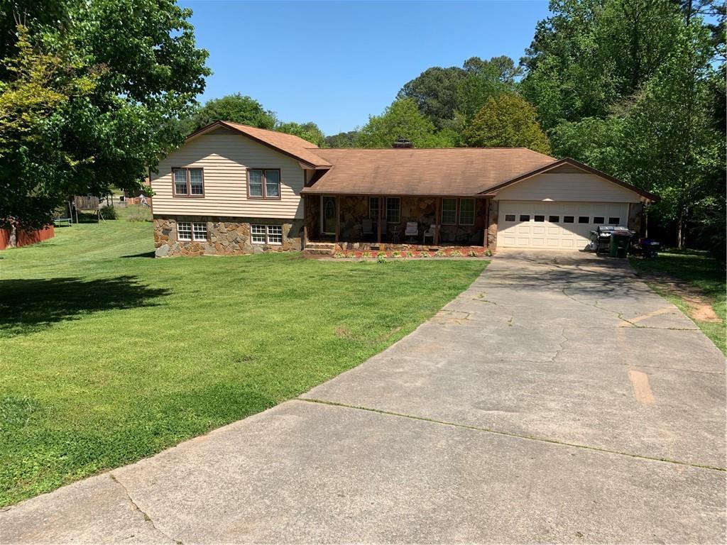 682 Greg Dr., Lilburn, GA 30047