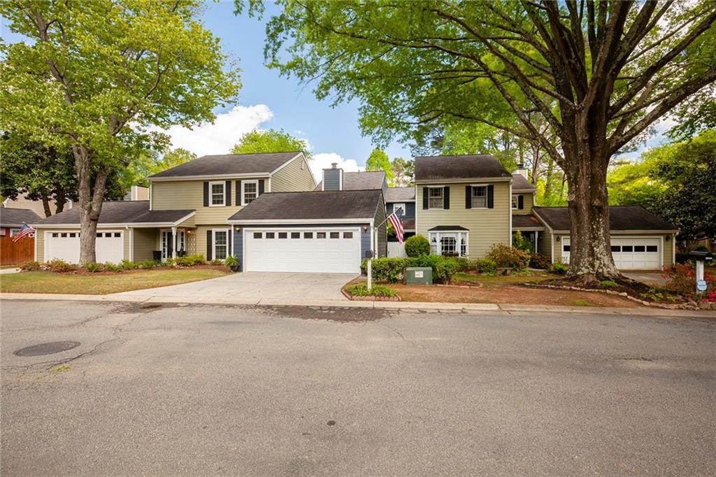 4545 Village Oaks Dr., Atlanta, GA 30338
