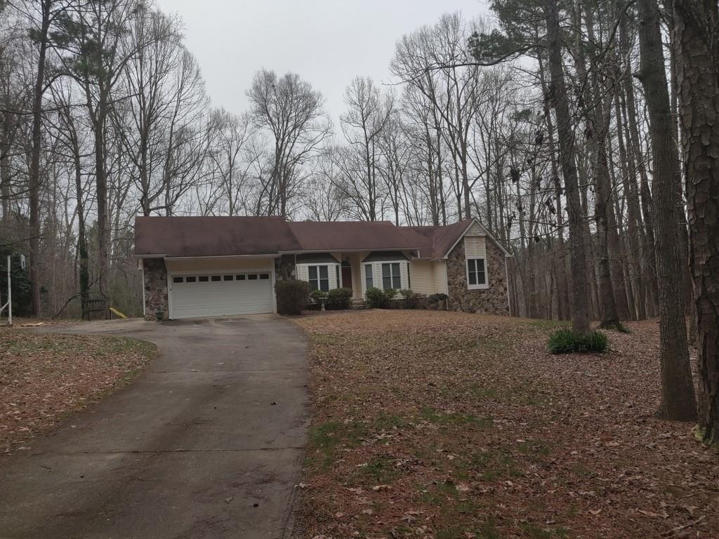 130 Green Valley Dr., Fayetteville, GA 30214