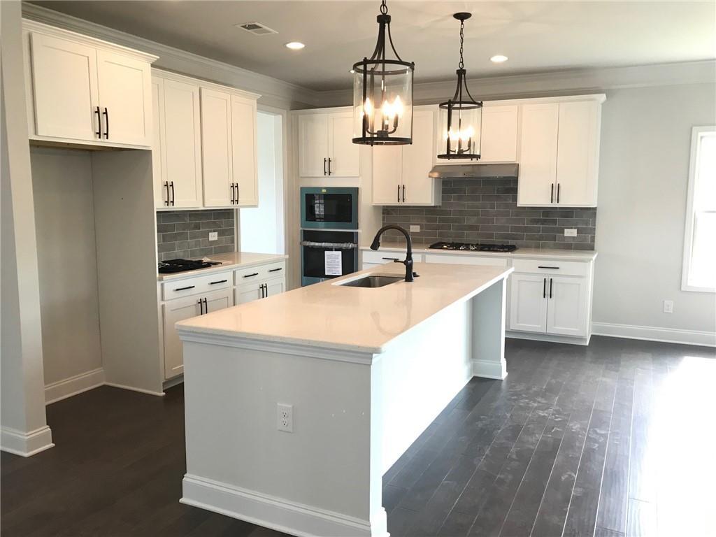 2647 Bearcreek Pl., Buford, GA 30519
