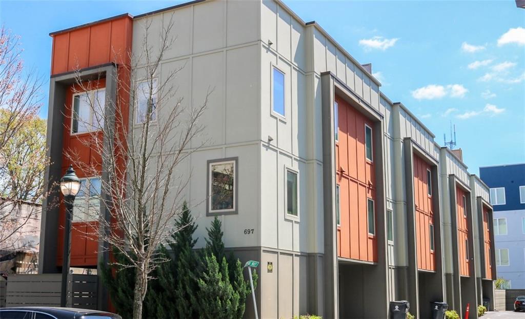 11 Skyline Way, Atlanta, GA 30307