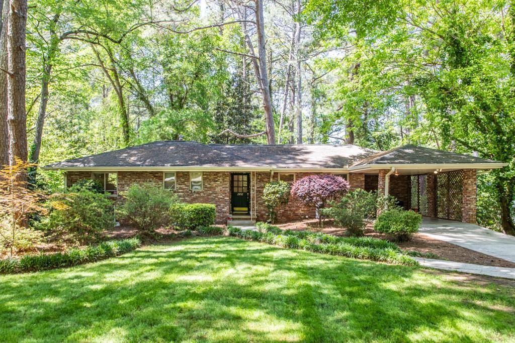 2892 Hollywood Dr., Decatur, GA 30033