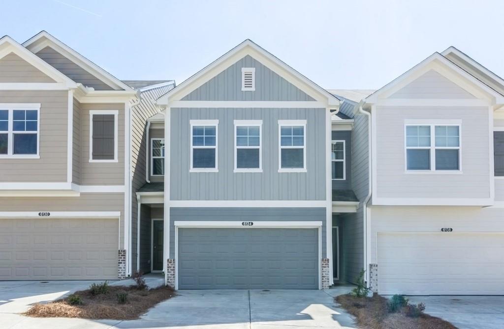 2529 Centennial Pl. #68, Atlanta, GA 30349