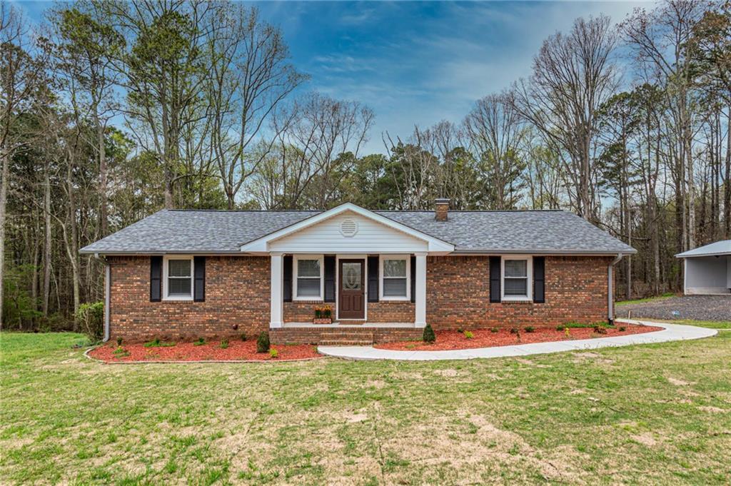 1268 Haw Creek Dr., Cumming, GA 30041