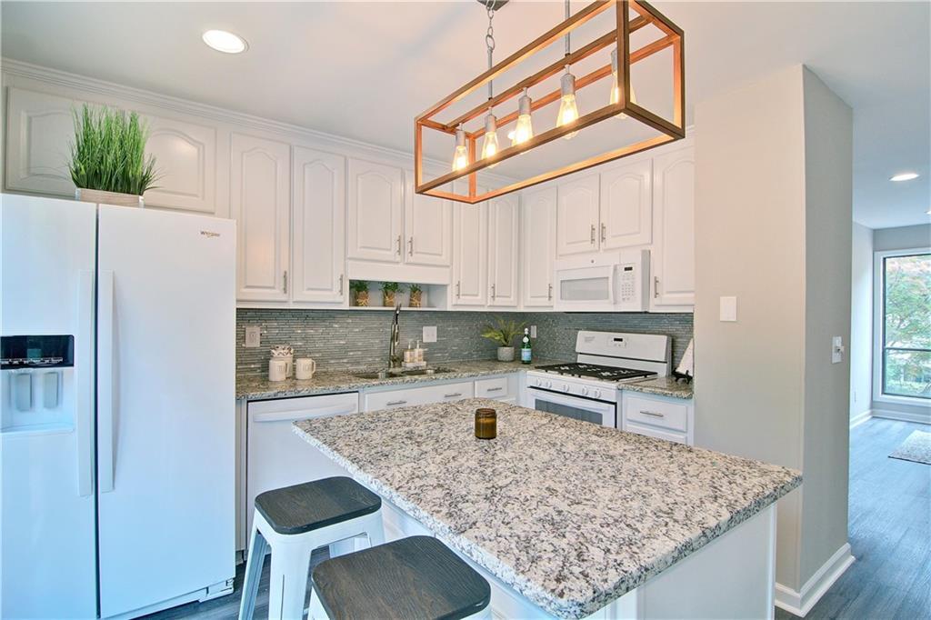 2757 Bentwood Dr., Marietta, GA 30062
