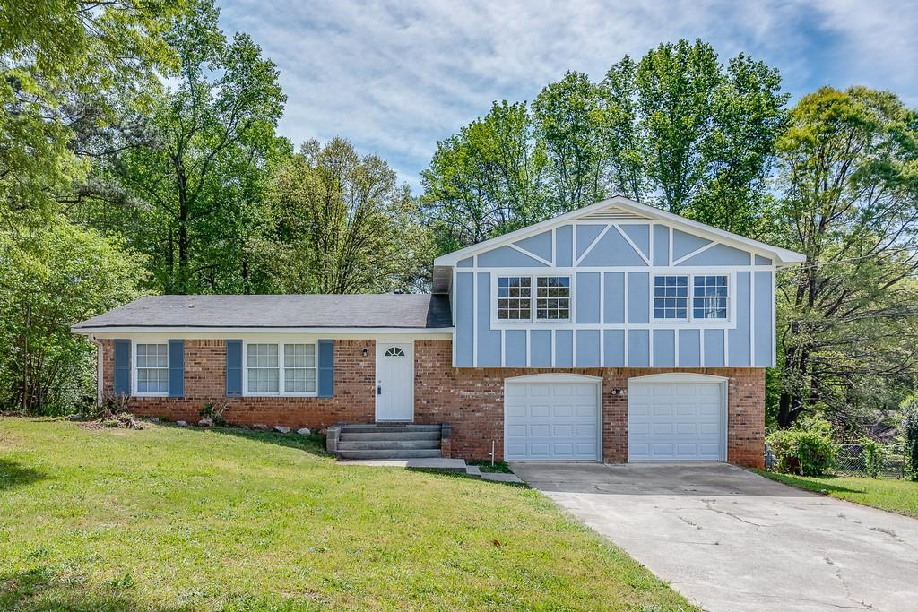 4364 Housworth Dr., Lithonia, GA 30038