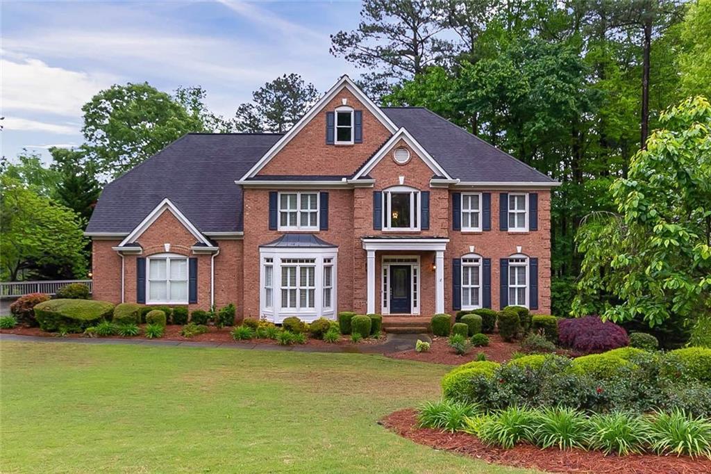 203 Valley View Ct., Woodstock, GA 30188