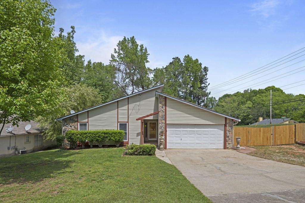 2501 Wildflower Ln., Lawrenceville, GA 30044