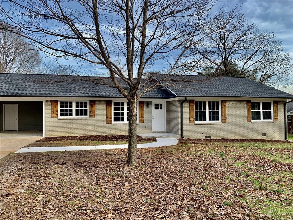 225 Green Acre Ln., Cartersville, GA 30121