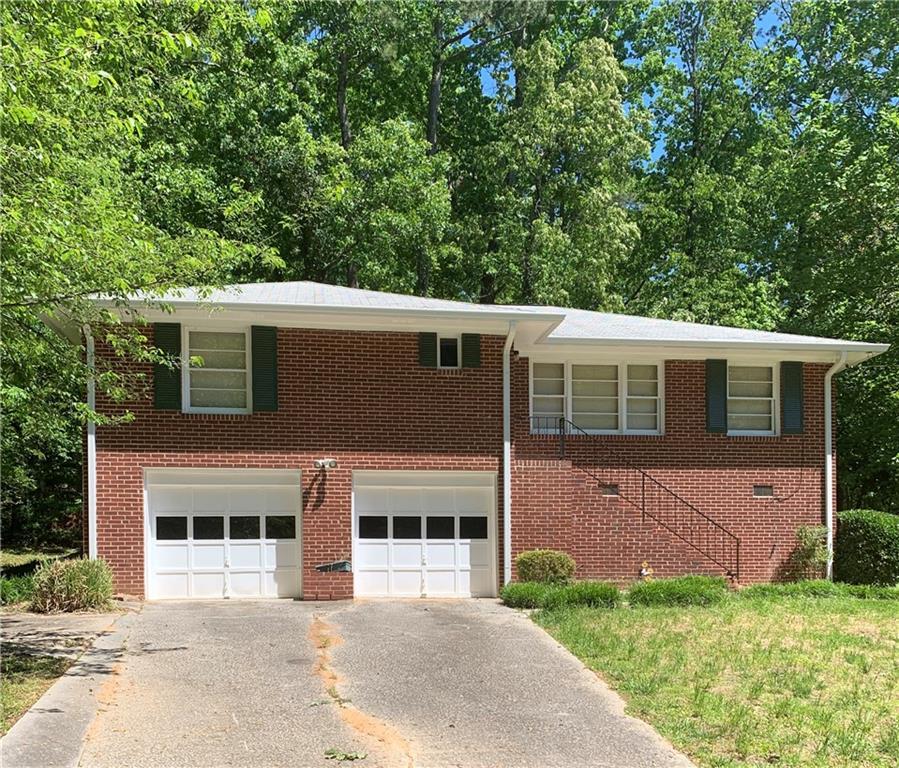 2494 Dodson Dr., East Point, GA 30344