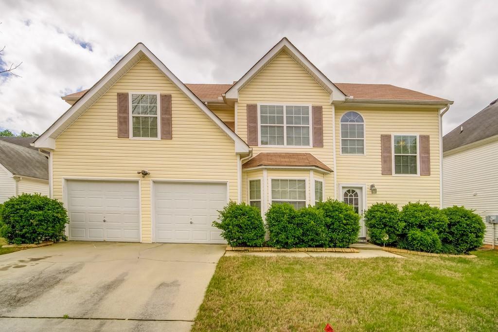 63 Lake Crossing Ct., Fayetteville, GA 30215
