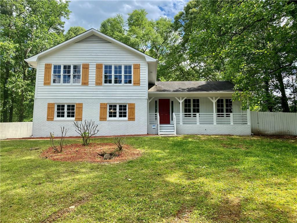 317 Foxfire Dr., Smyrna, GA 30082