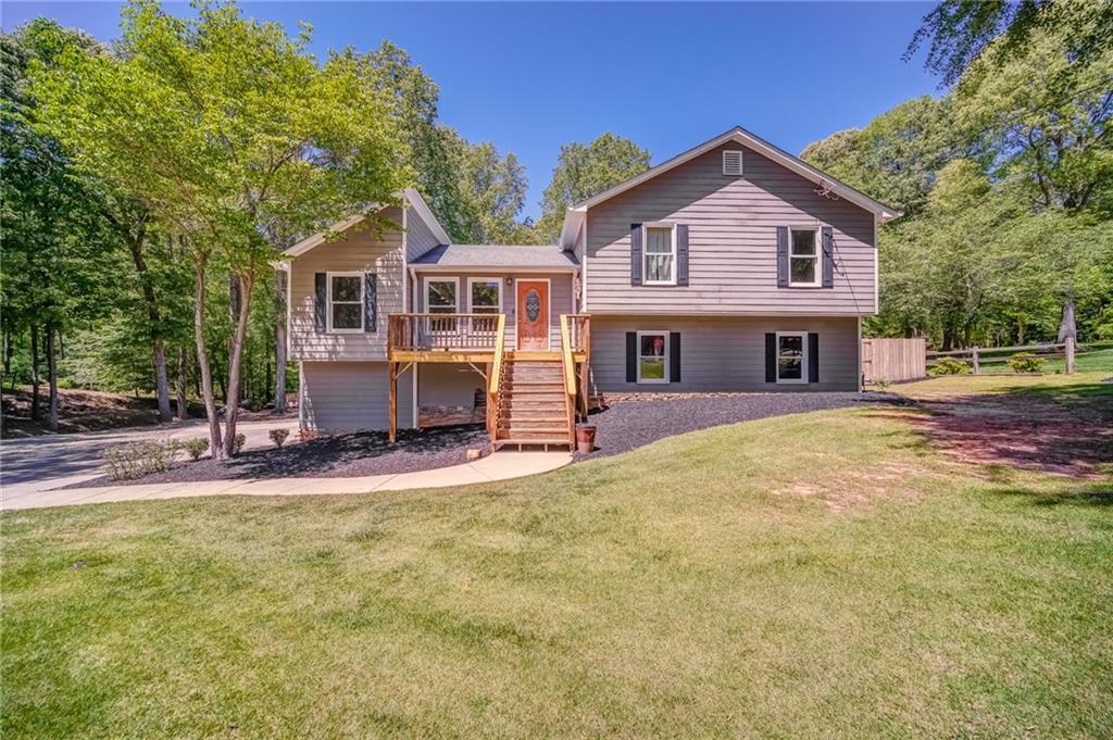 207 Holly Creek Way, Woodstock, GA 30188