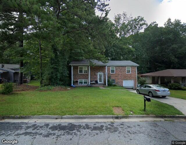 6525 Woodford Rd., Atlanta, GA 30349