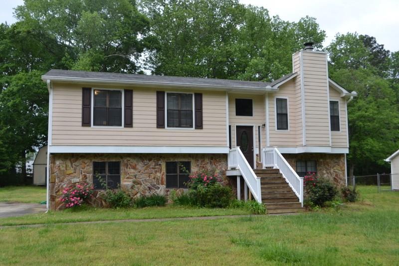 3642 E Melissa Ln., Douglasville, GA 30135