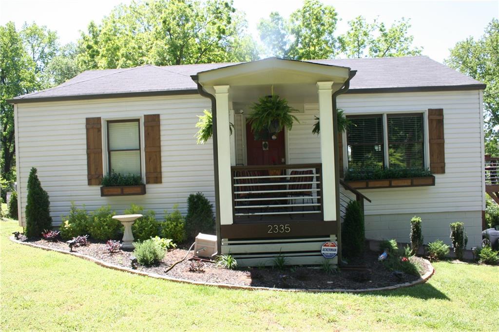 2335 Hillside Ave., Decatur, GA 30032