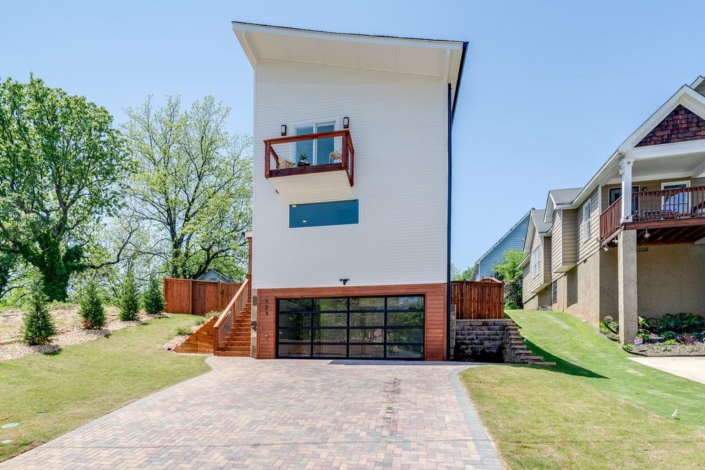 909 Hubbard St., Atlanta, GA 30310