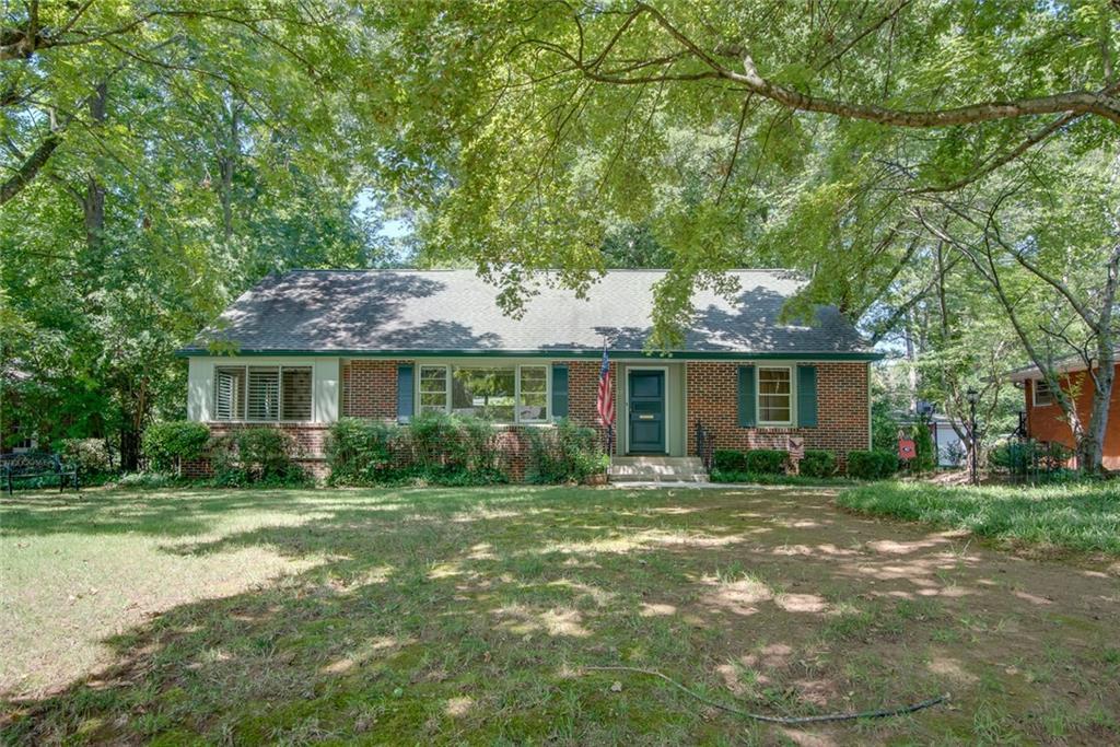 27 Clarendon Ave., Avondale Estates, GA 30002