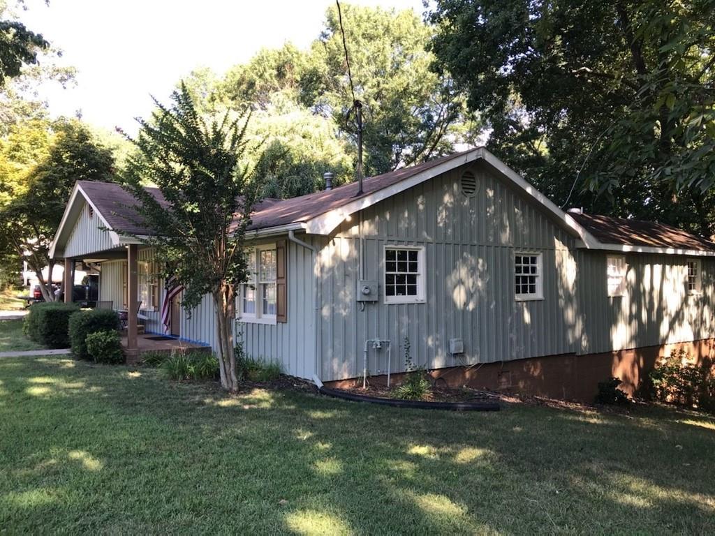 363 Pinecrest Rd., Holly Springs, GA 30115