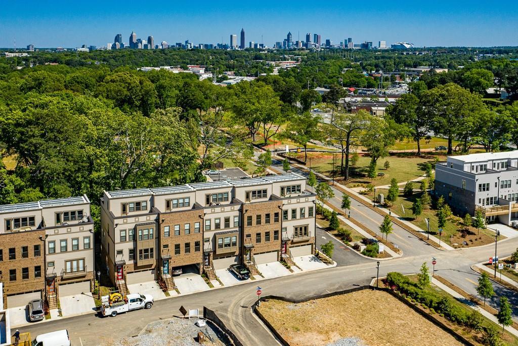 1005 Brandsford St., Atlanta, GA 30318