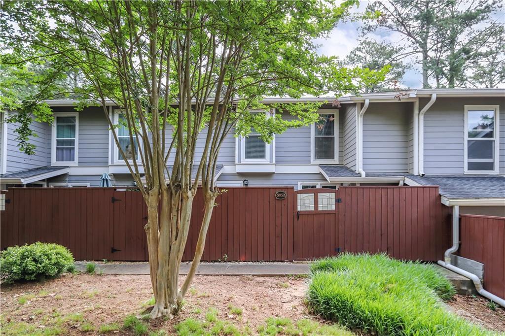 5052 Meadow Ln., Marietta, GA 30068