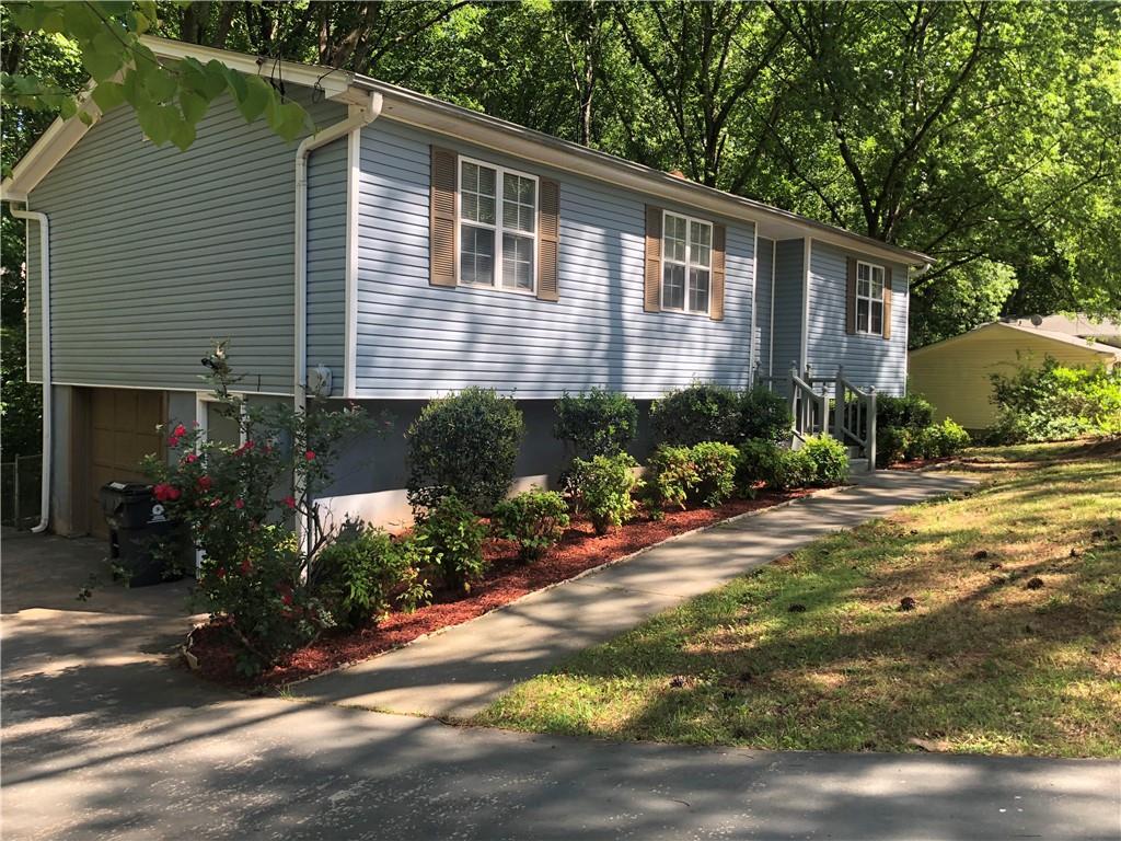 2978 Blake Ct., Douglasville, GA 30135