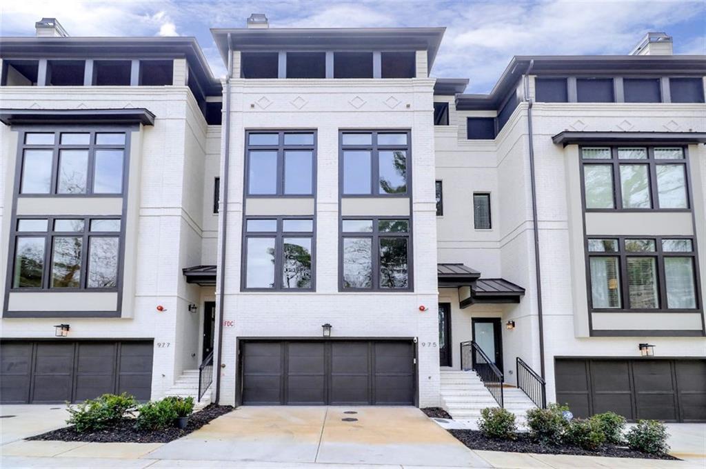 987 Laurel Ct., Atlanta, GA 30326