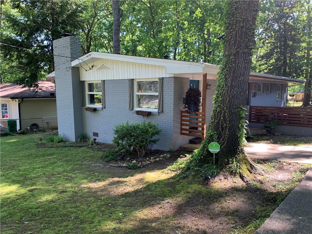 1364 Ruth Pl., Decatur, GA 30035