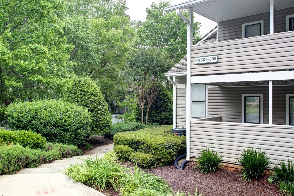 504 Wynnes Ridge Cir., Marietta, GA 30067