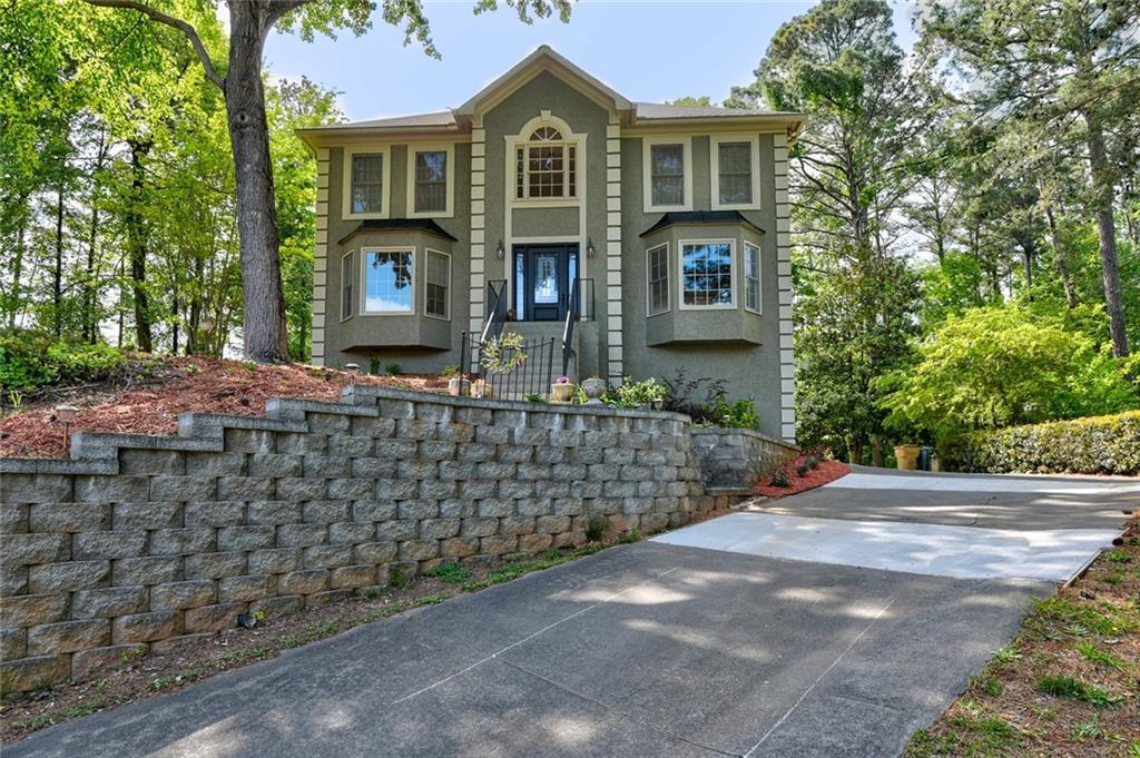 209 Mount Glen Ct., Woodstock, GA 30188