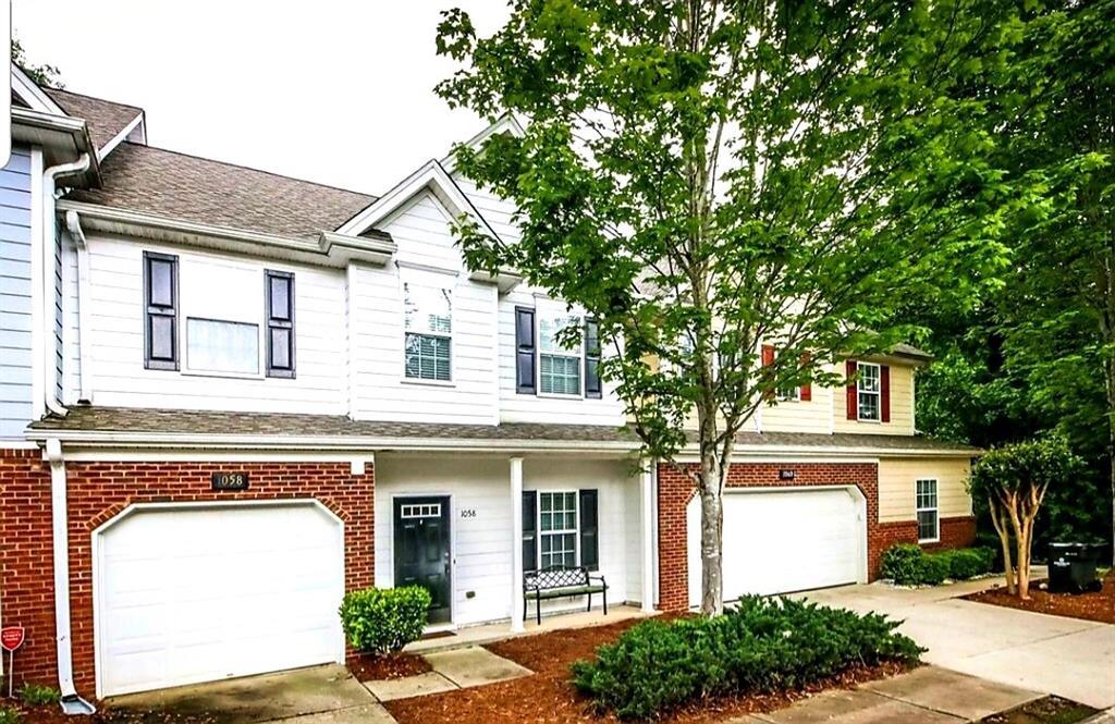 1058 Mosscroft Ln., Lawrenceville, GA 30045
