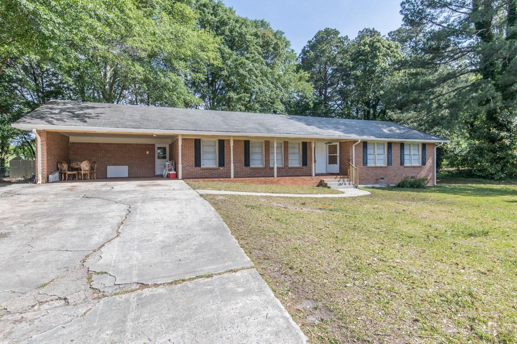 525 Lockridge Ln., Lawrenceville, GA 30046