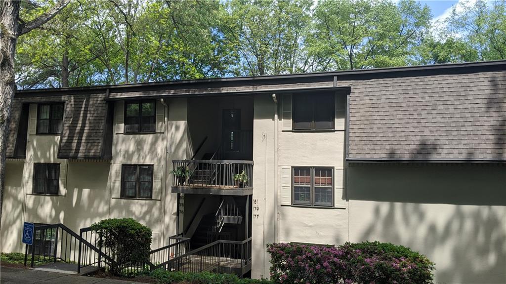 178 Barone Pl., Atlanta, GA 30327