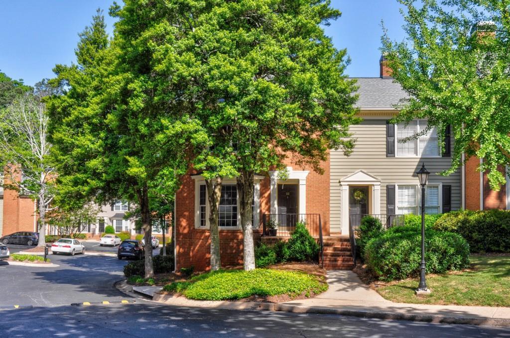 101 Mount Vernon Cir., Atlanta, GA 30338