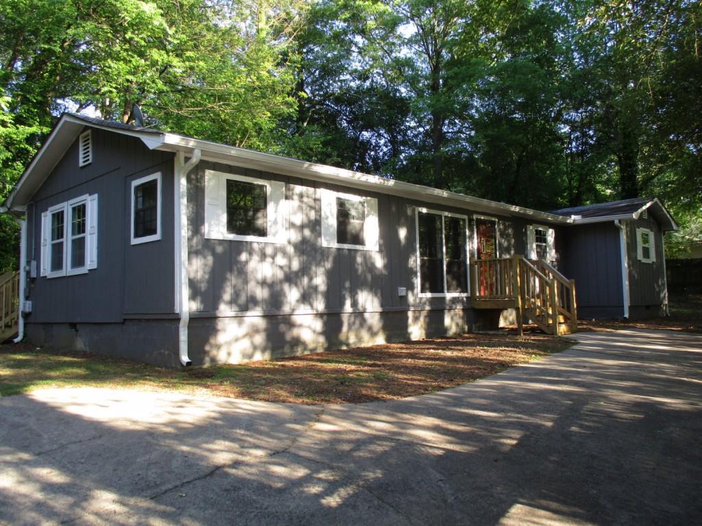 306 Second St., Woodstock, GA 30188