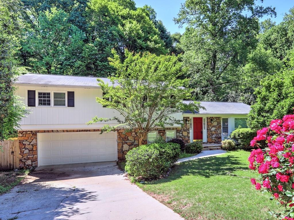 4412 Stonington Cir., Dunwoody, GA 30338