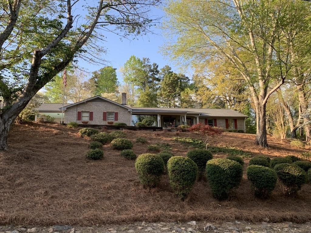 8240 Dogwood Tr., Cumming, GA 30041