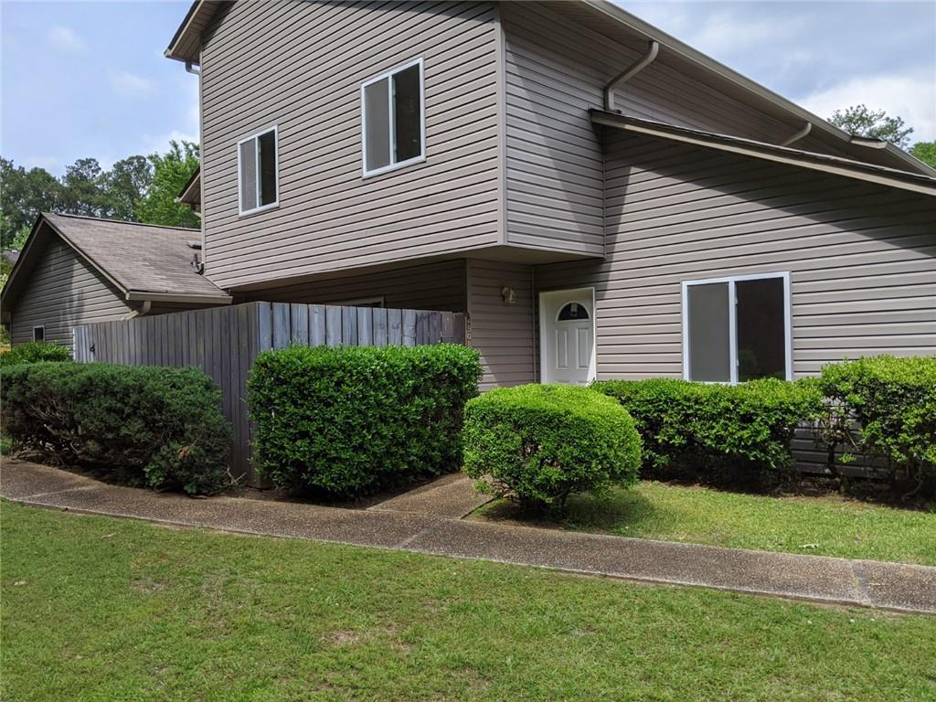 4908 Willow Ln., Austell, GA 30106