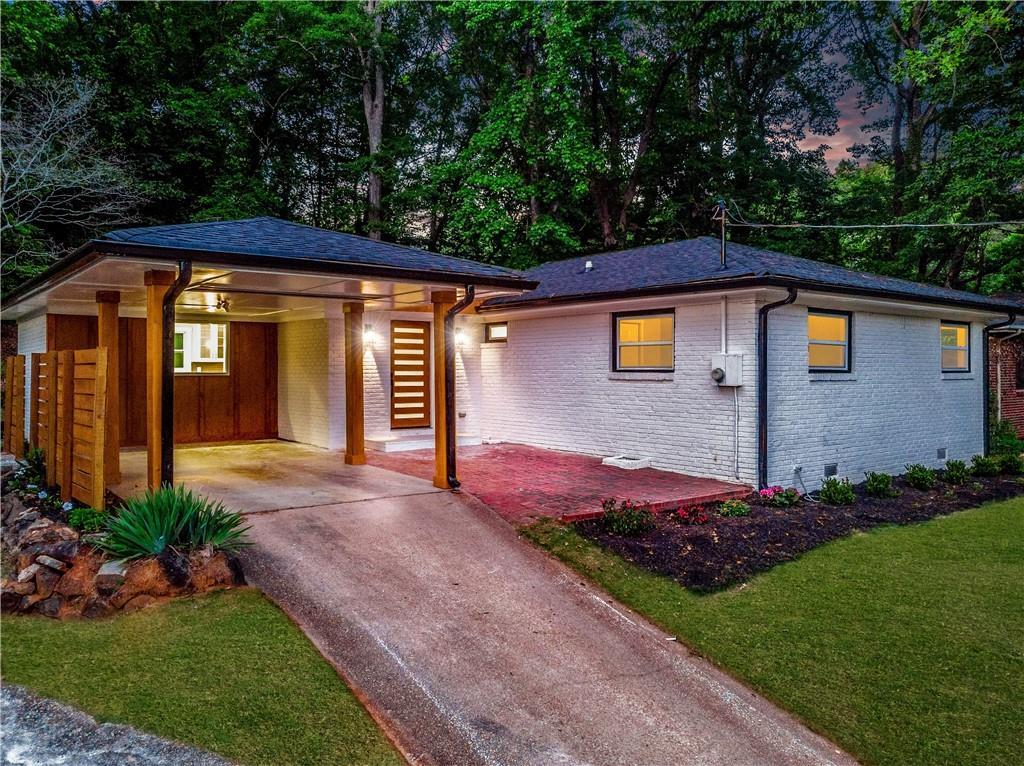 2924 Santa Monica Dr., Decatur, GA 30032